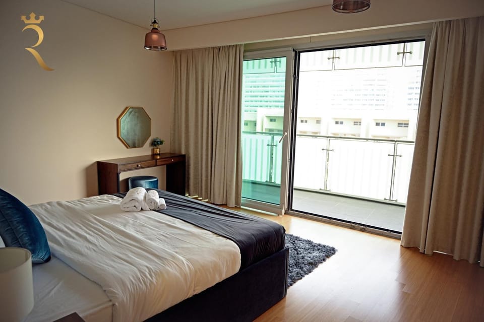 Bed, TV and multimedia, Balcony/Terrace, Photo of the whole room, Bedroom