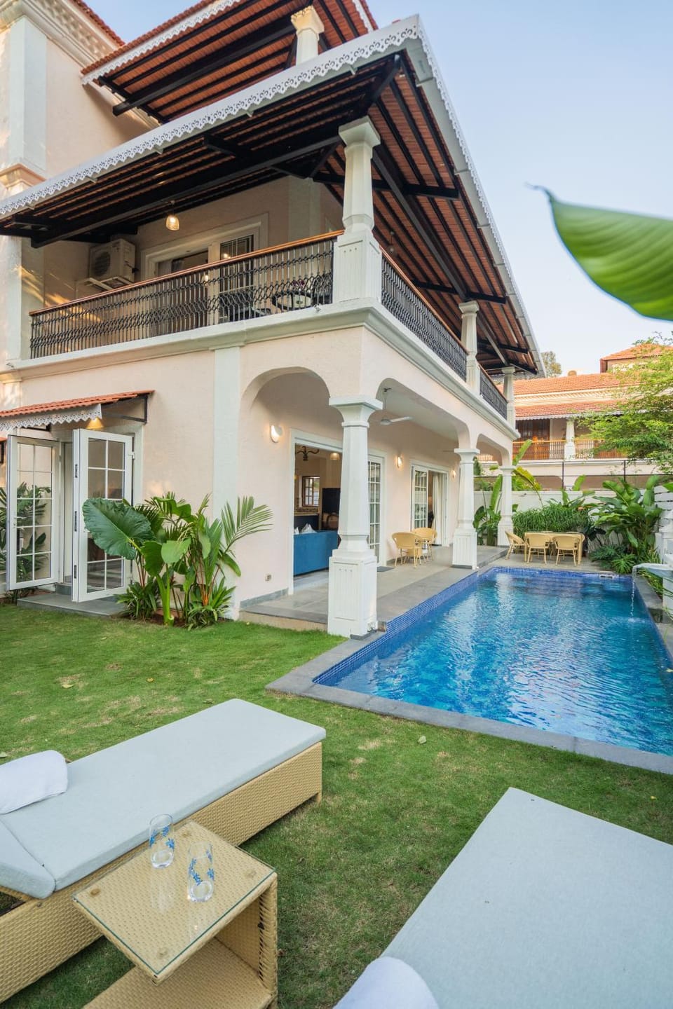 Property building, Patio, Day, Garden, Garden view, Pool view, Swimming pool