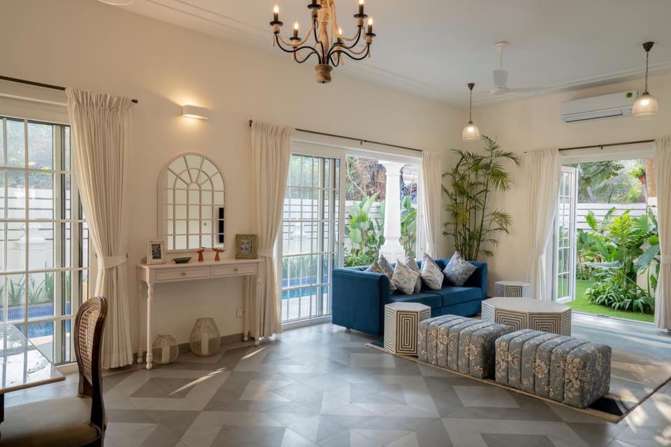 Bed, Living room, Photo of the whole room, Seating area, Dining area, Bedroom, internet, air conditioner