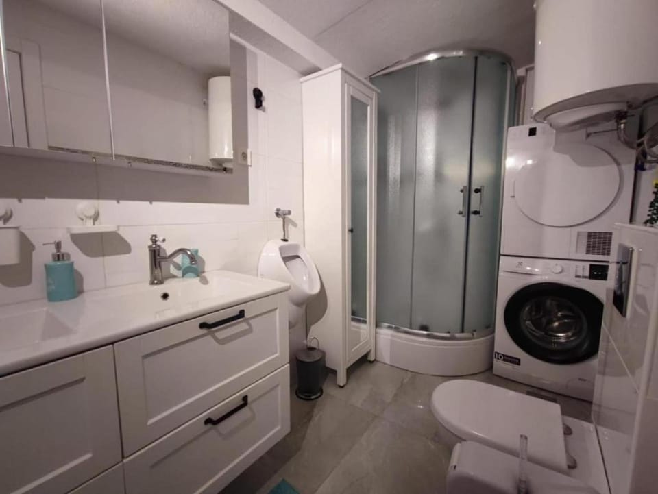 Kima apartman with Garden for 6 Apartment in Zadar
