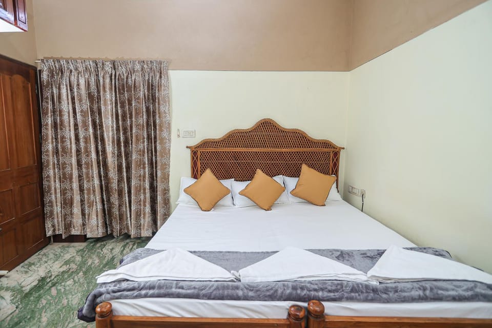 NALINAM HOMESTAY Bed and Breakfast in Thiruvananthapuram