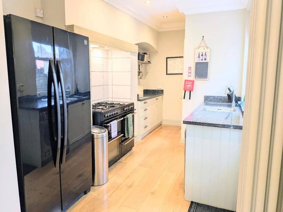 oven, stove, kitchen