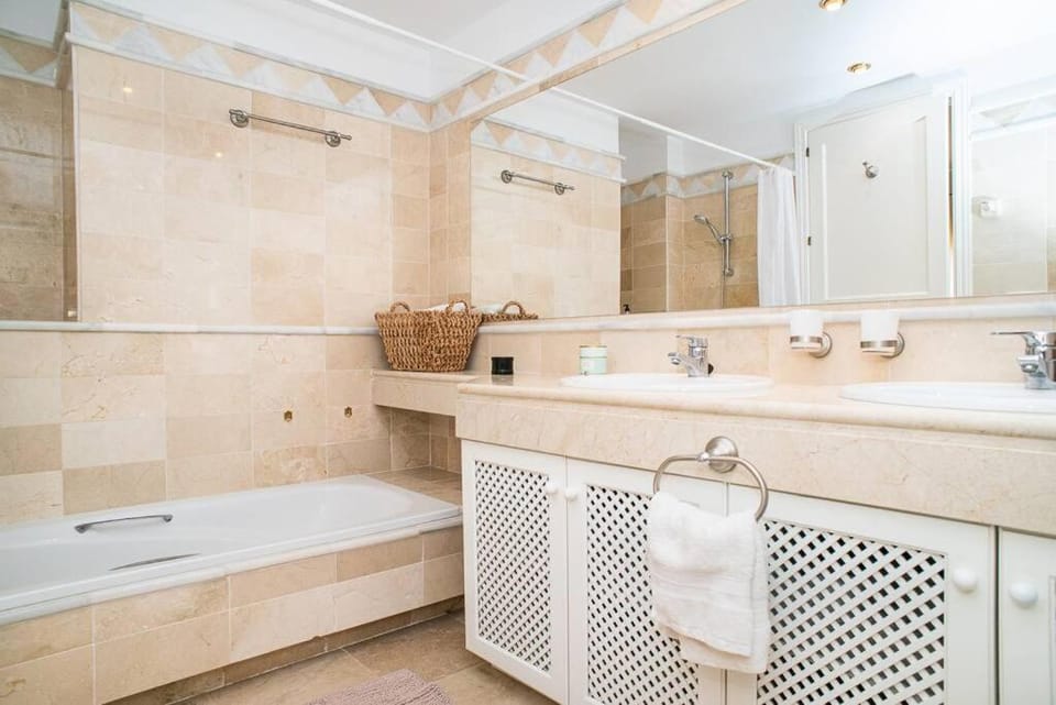 Great View Apartment in Elviria Apartment in Marbella