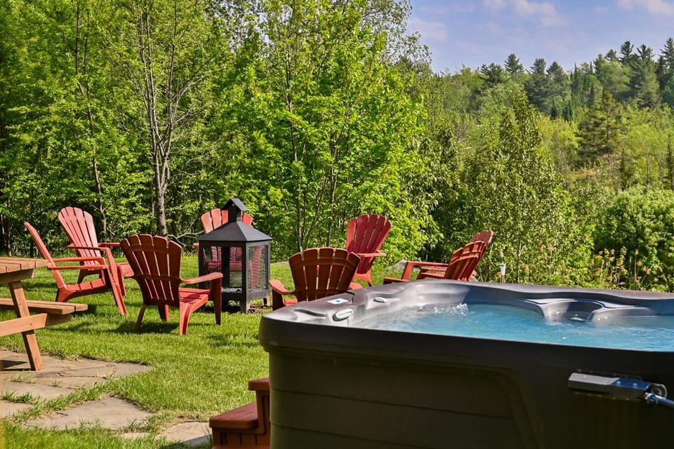 Fiddler Lake Resort - Deer 81 Chalet in Quebec