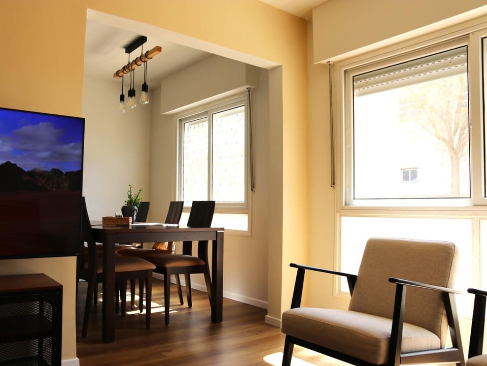 TV and multimedia, Living room, Dining area