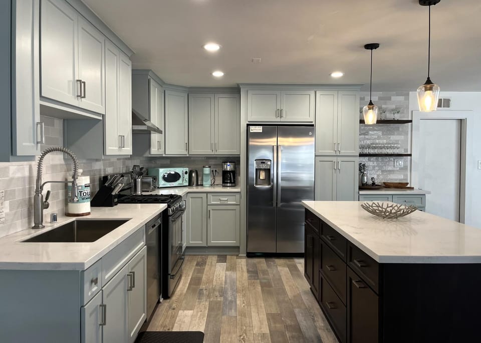 508 Clubhouse Ave House in Balboa Peninsula