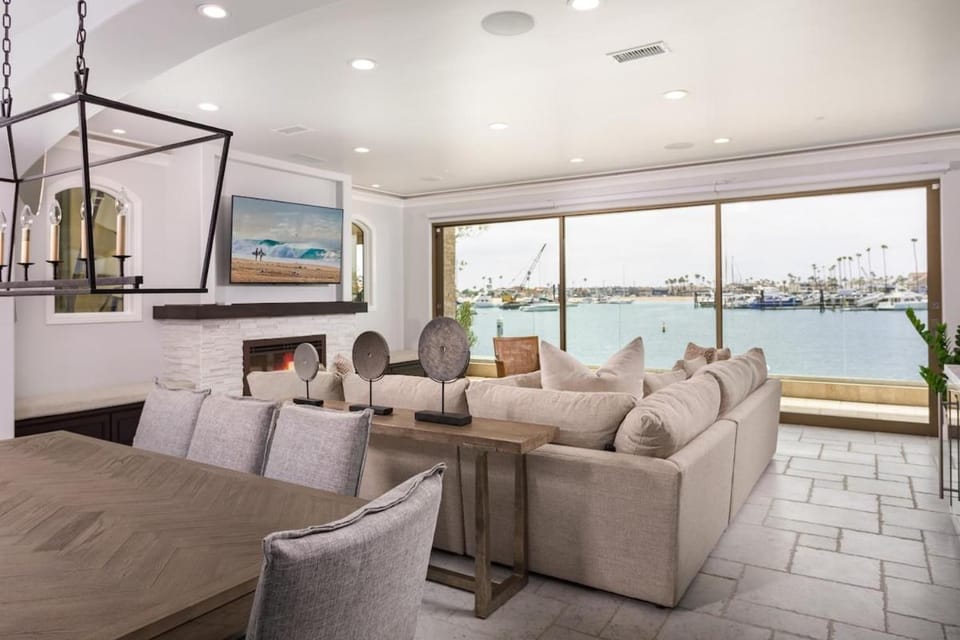 367 Via Lido Soud House in Lido Isle