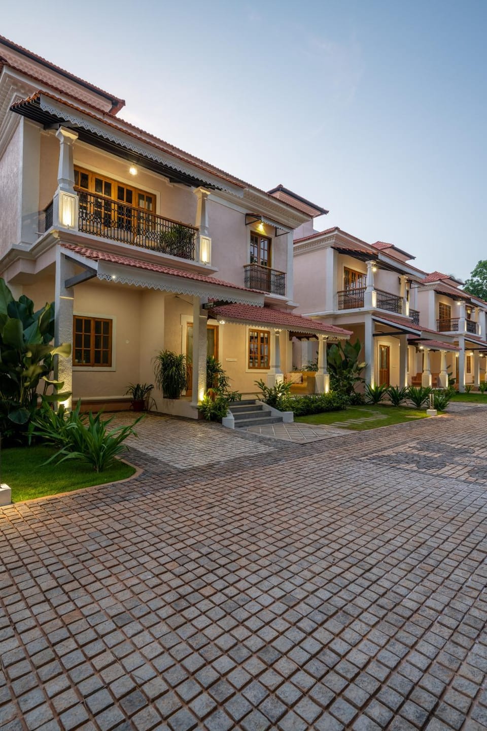 Property building, Day