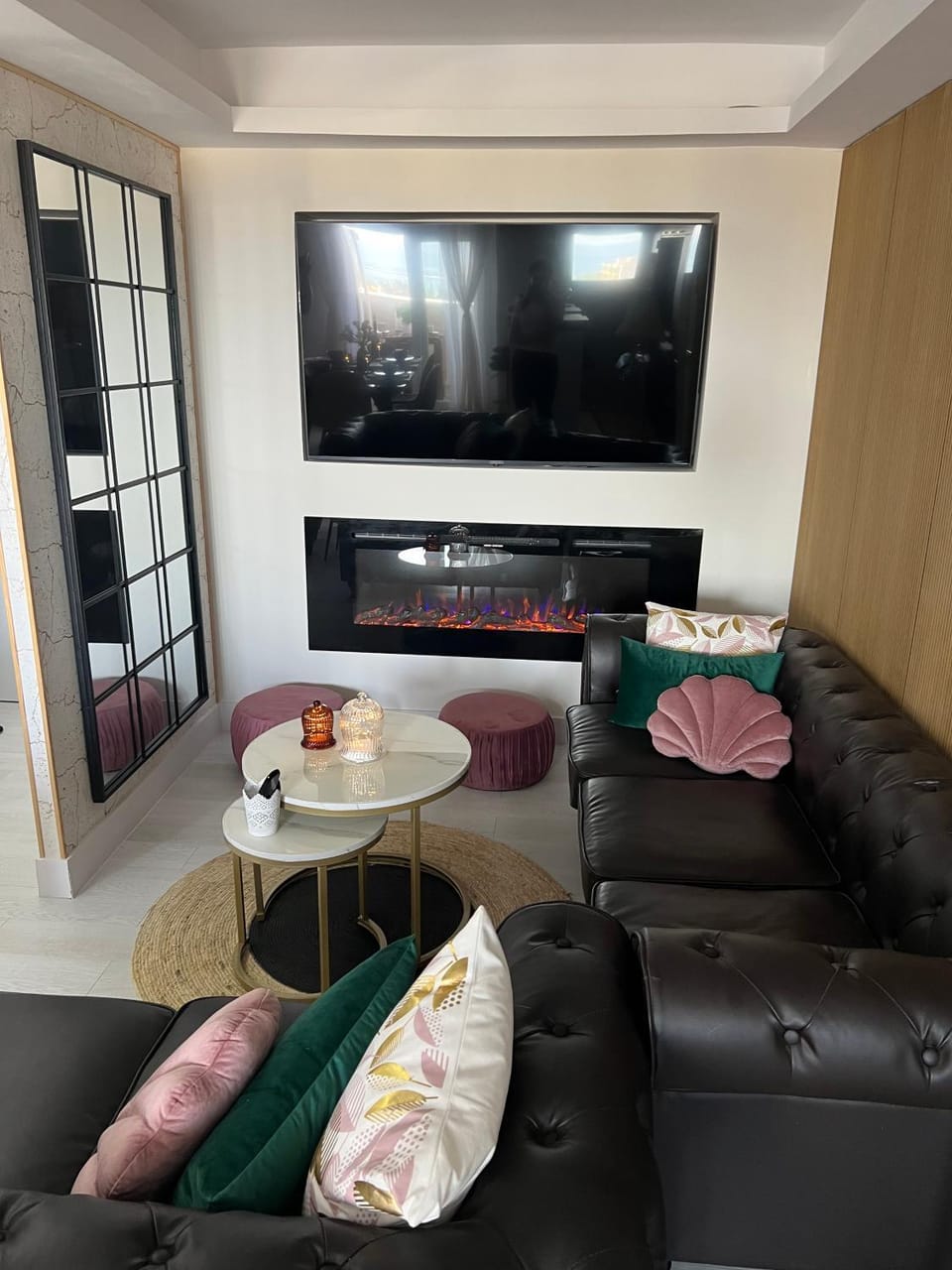 TV and multimedia, Living room, flat iron