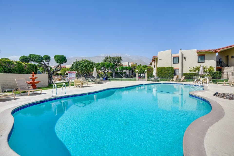 Pool Access: Pet-Friendly Palm Springs Condo House in Palm Springs