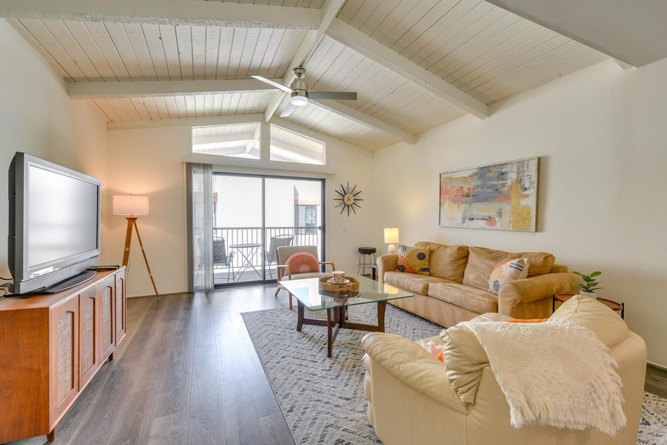 Pool Access: Pet-Friendly Palm Springs Condo House in Palm Springs
