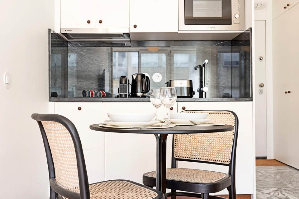 Ceuta Studio Apartments by LovelyStay Apartment in Porto