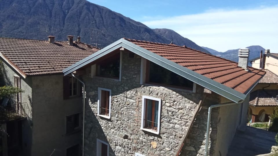 Ca' dei Codirossi Apartment in Lombardy