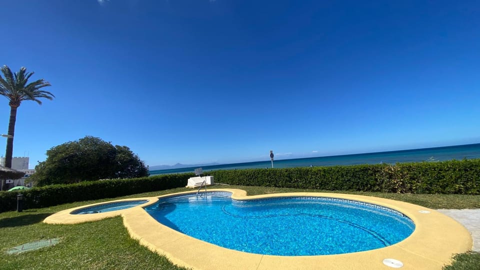 Natural landscape, Pool view, Swimming pool