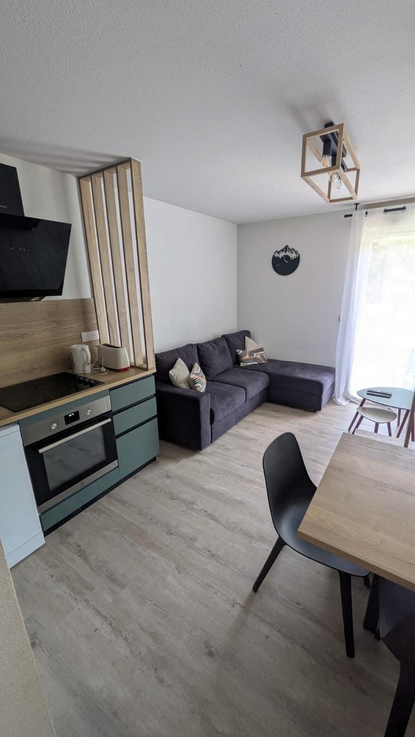Living room, Dining area, kitchen