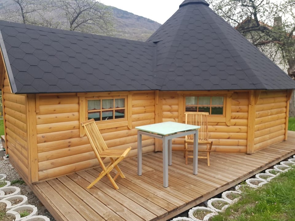 Property building, Patio, Day, Natural landscape, Dining area
