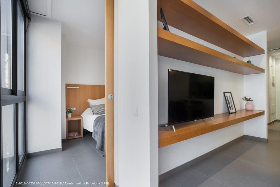 Bed, TV and multimedia, Living room, Bedroom