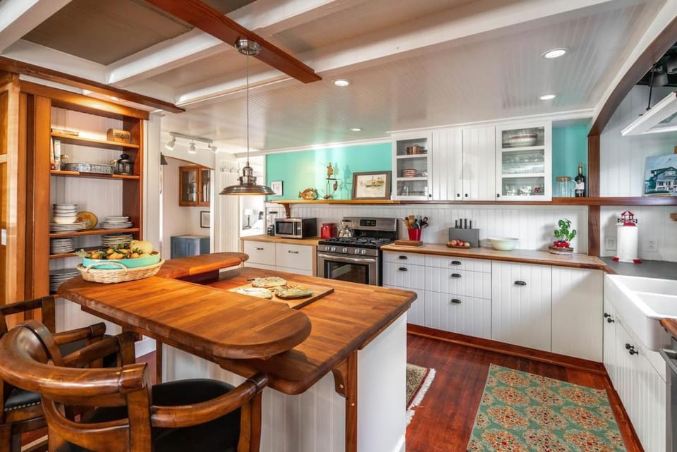 318 Lindo Ave House in Balboa Peninsula