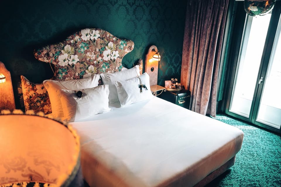 Bed, Decorative detail, Bedroom