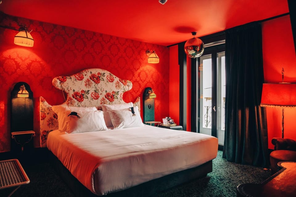 Bed, Decorative detail, Bedroom
