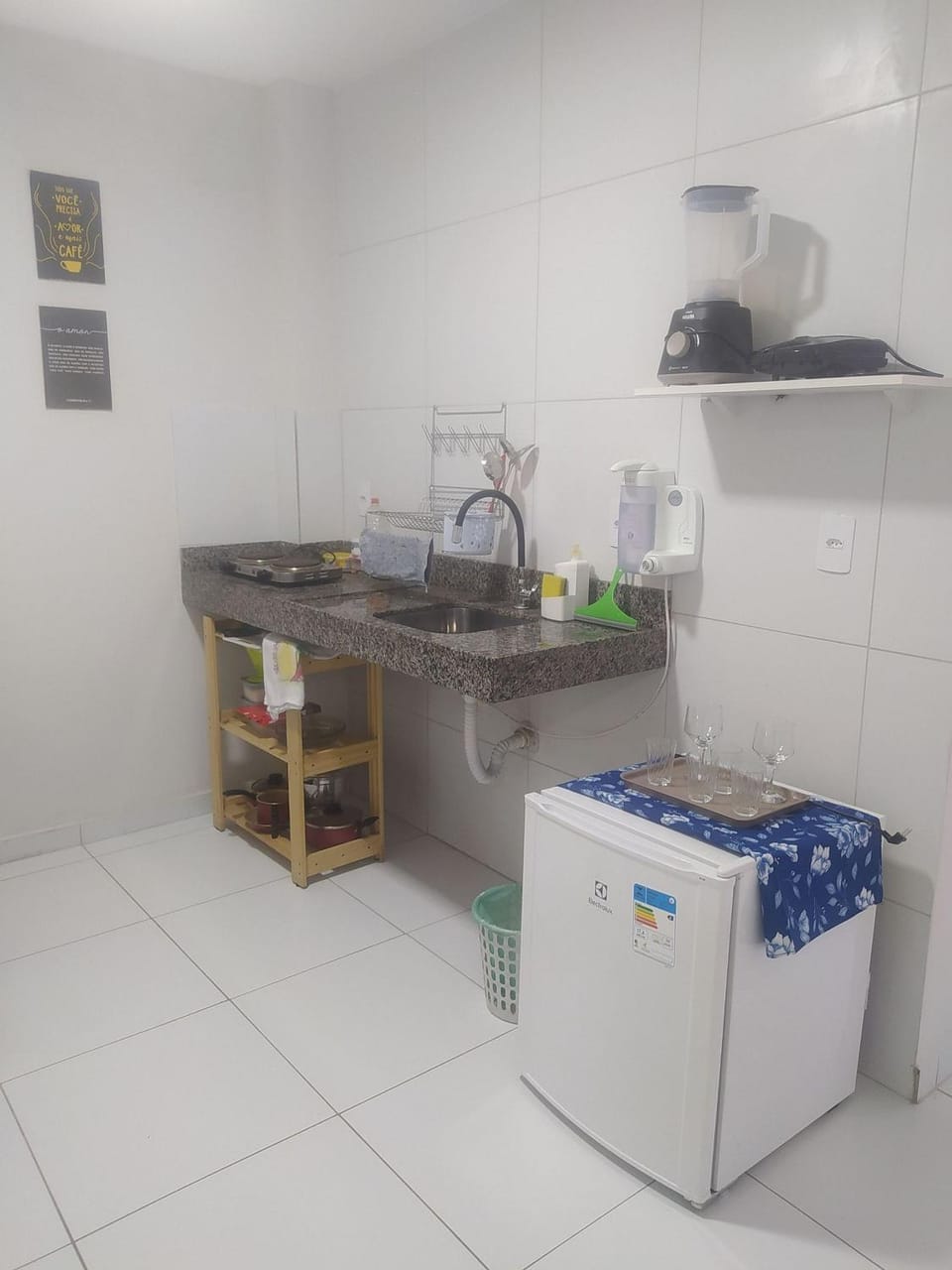 Kitchen or kitchenette
