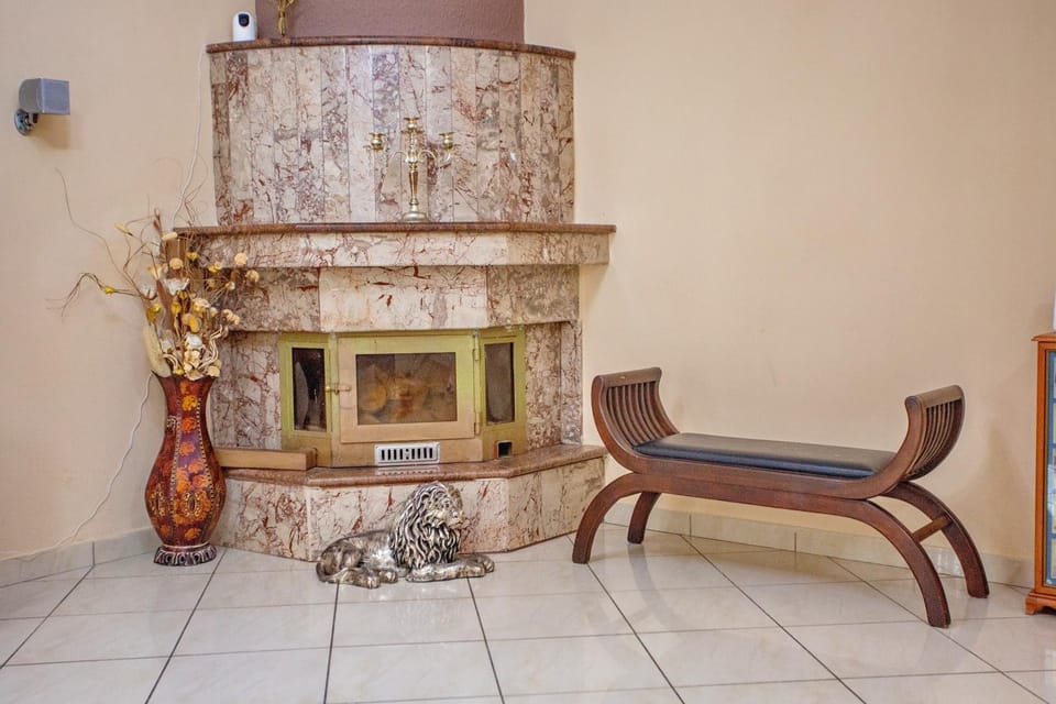Living room, Seating area, flat iron