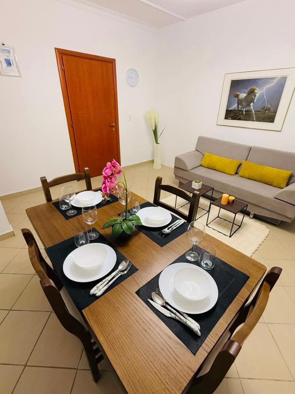 Living room, Seating area, Dining area