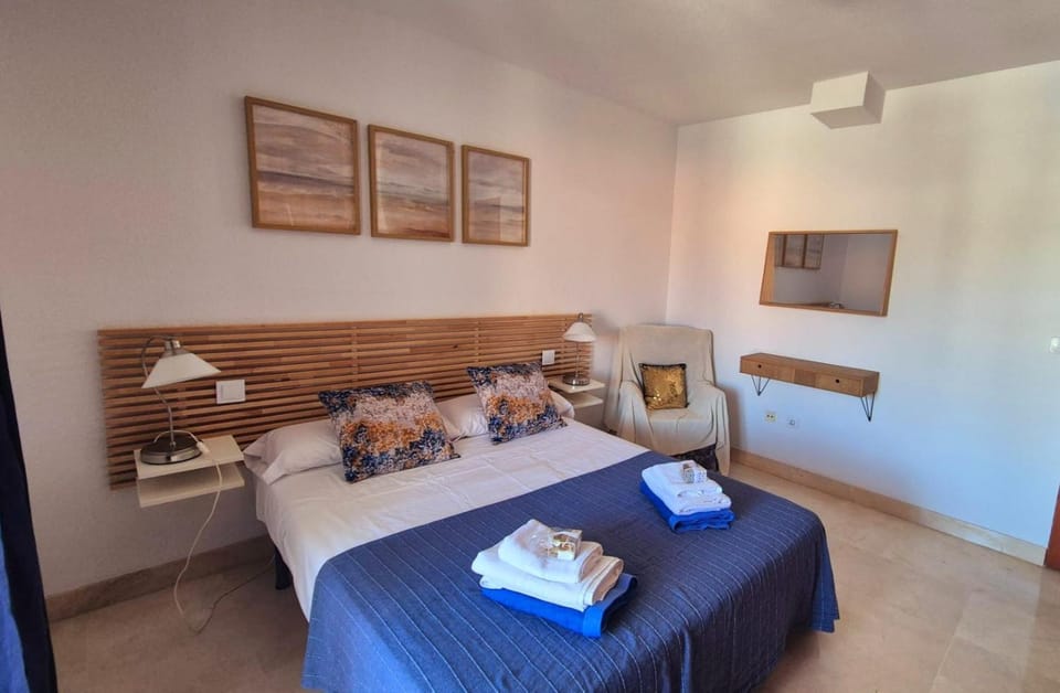 Living room, Bedroom
