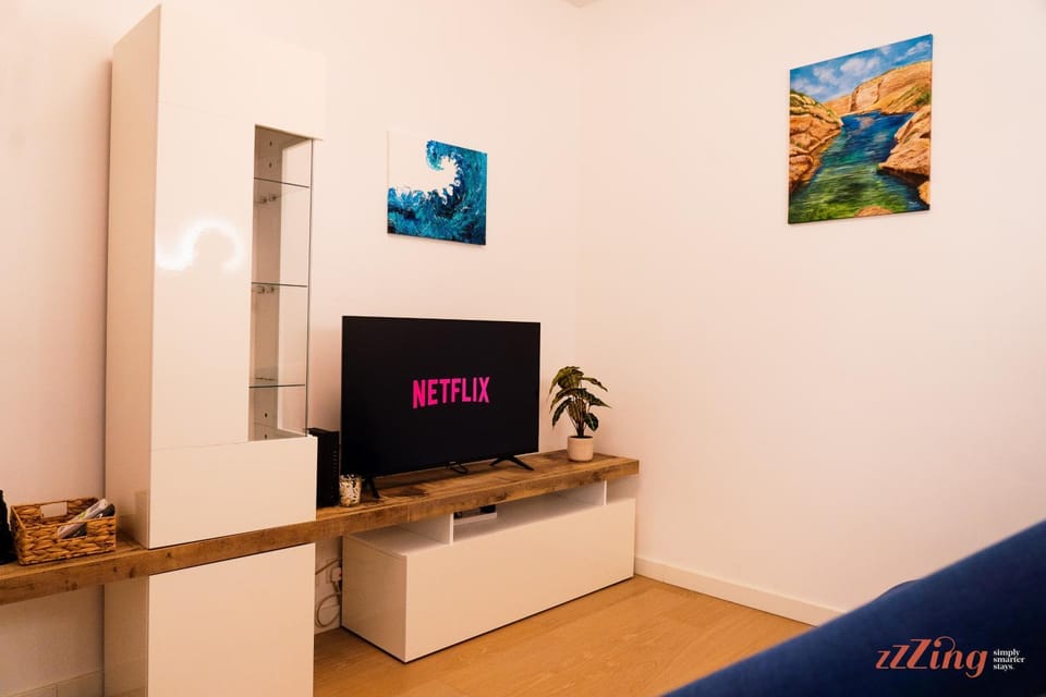 TV and multimedia, Kitchen or kitchenette