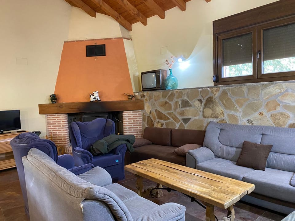 Communal lounge/ TV room