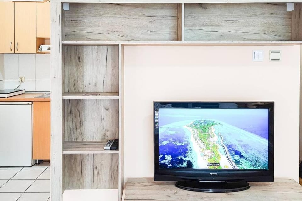 TV and multimedia, Kitchen or kitchenette