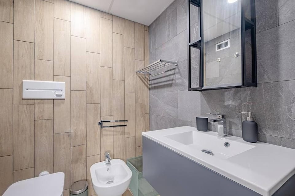 Shower, Toilet, Bathroom, bidet