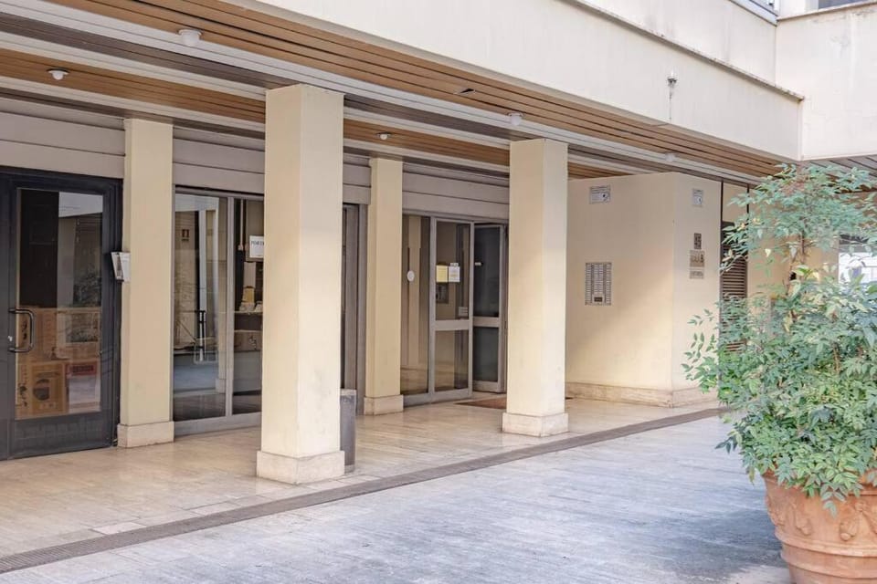 Facade/entrance, Day