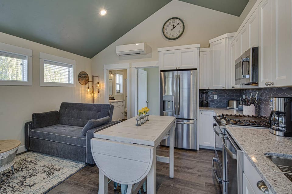 Tranquil Charm House in Redmond