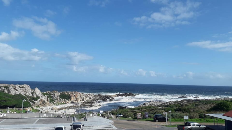 Natural landscape, Mountain view, Sea view