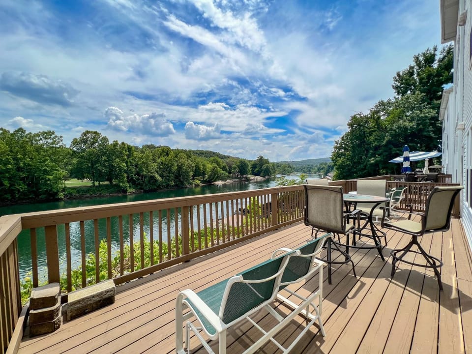 Balcony/Terrace, Lake view
