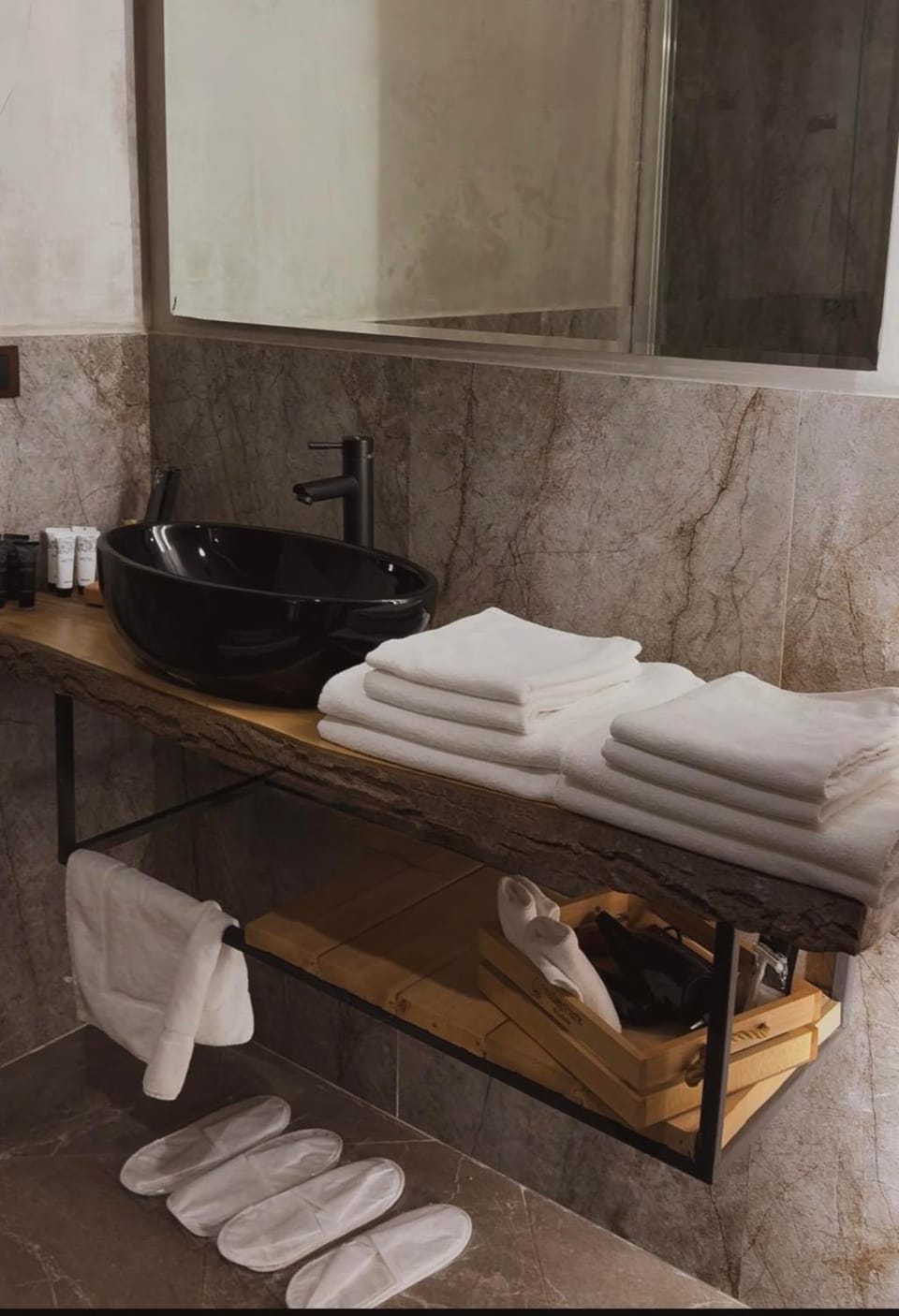 Bathroom, towels