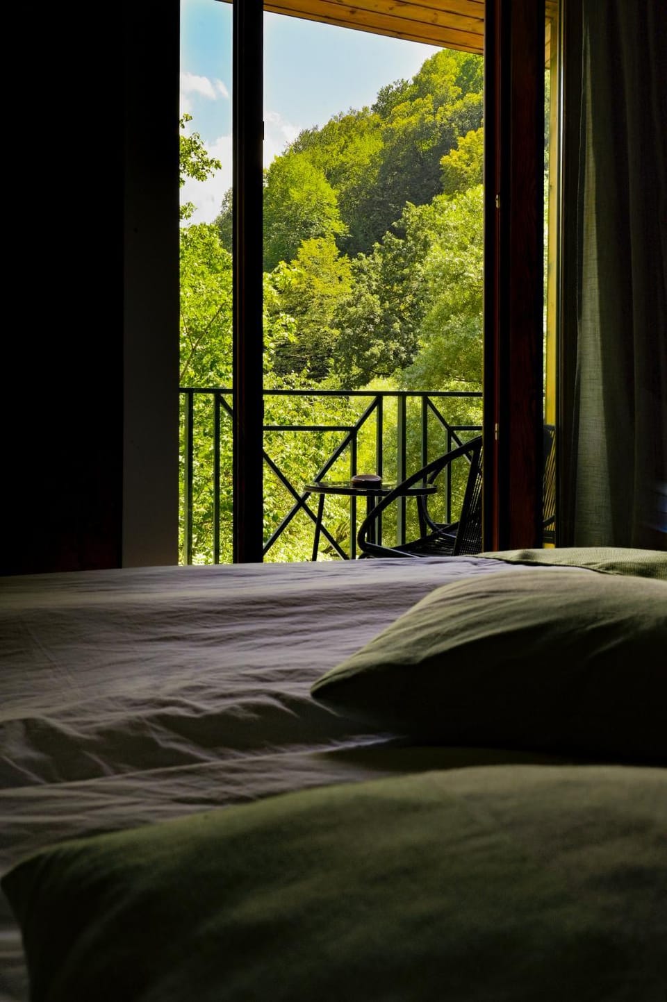 Bed, Natural landscape, Balcony/Terrace, Bedroom, Mountain view