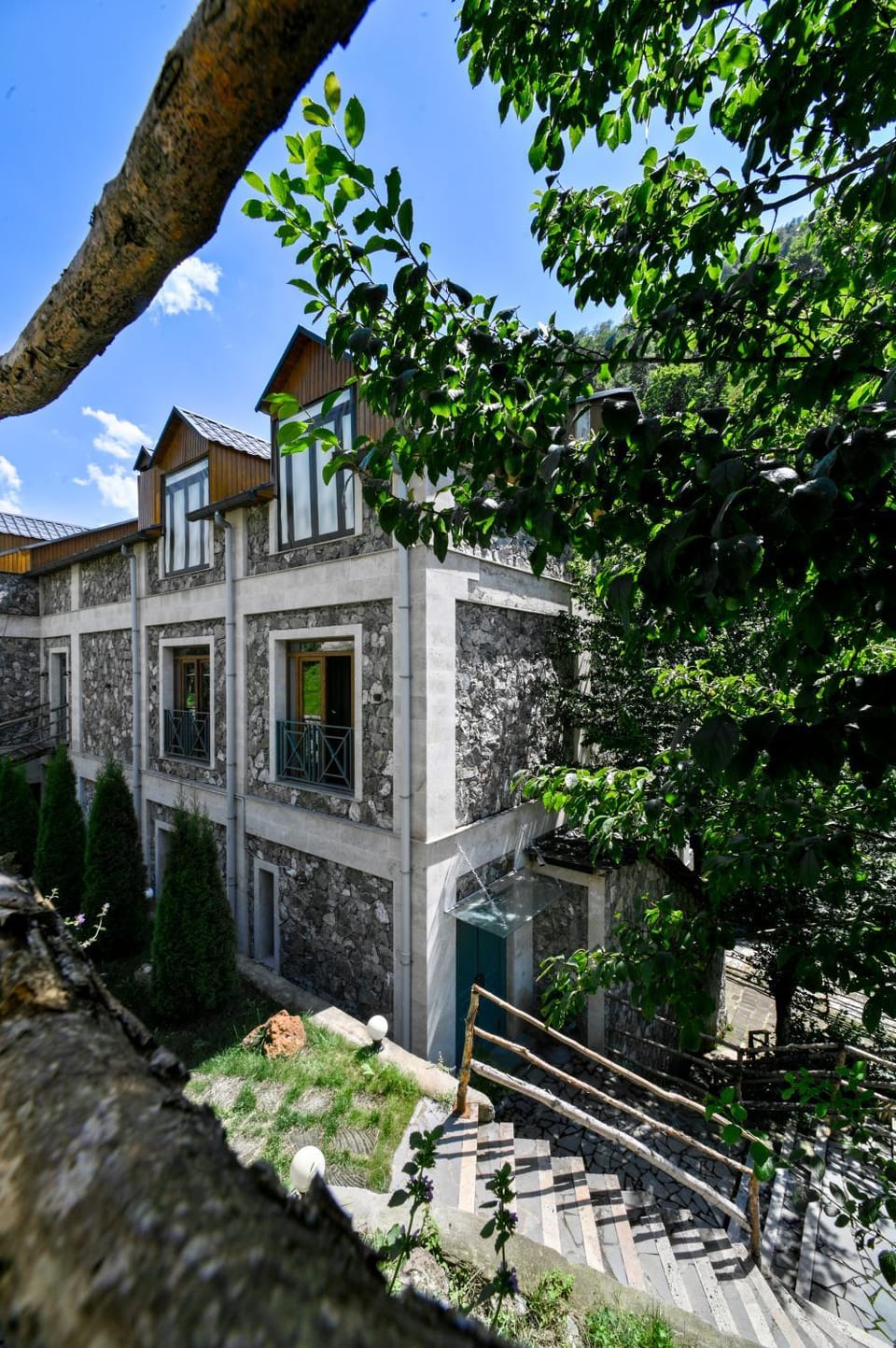 Property building, Spring, Day, Summer
