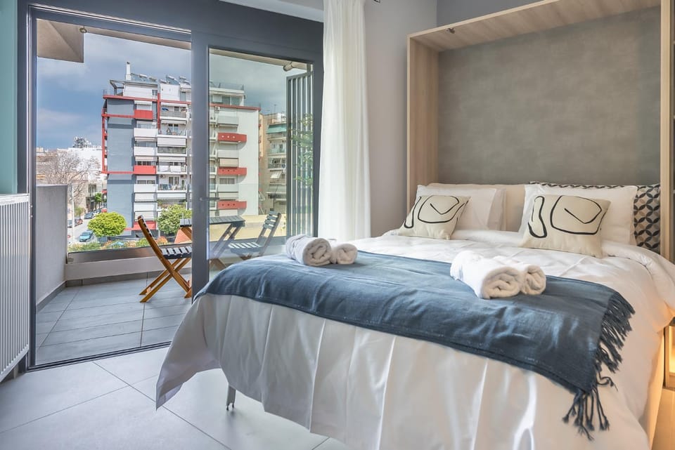 Bed, Balcony/Terrace, Bedroom