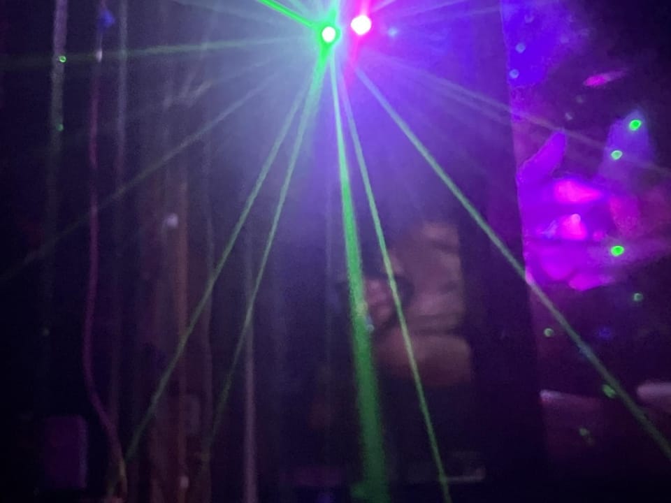 Nightclub / DJ