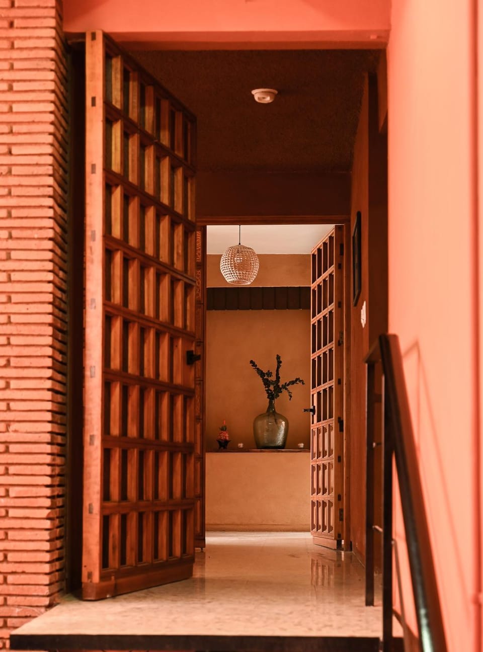Facade/entrance