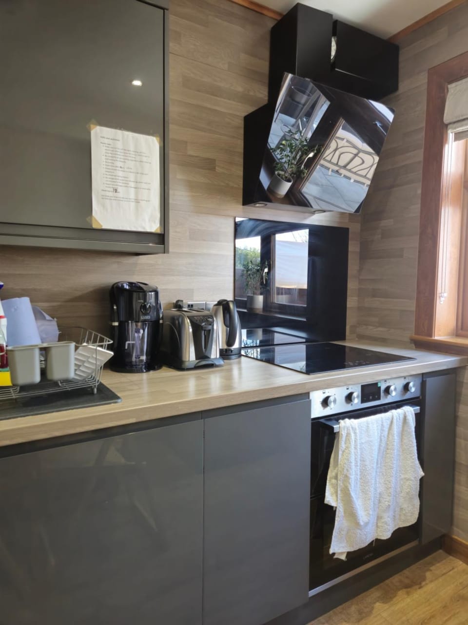 Self-catering extended family home Apartment in Edinburgh