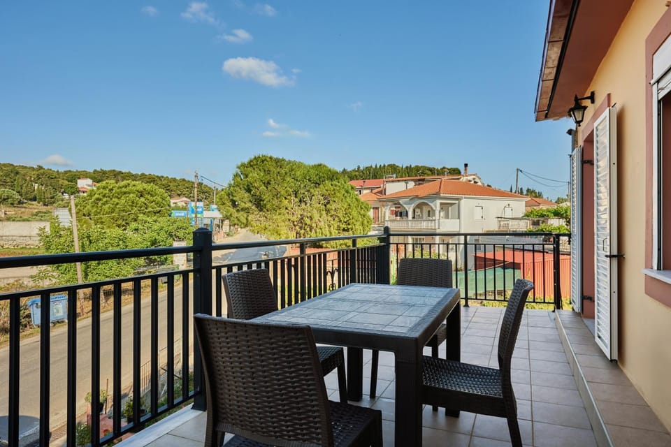 View (from property/room), Balcony/Terrace