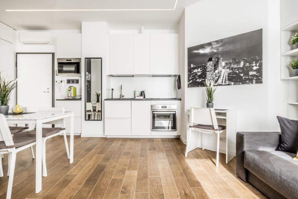 Kitchen or kitchenette, Seating area, Dining area