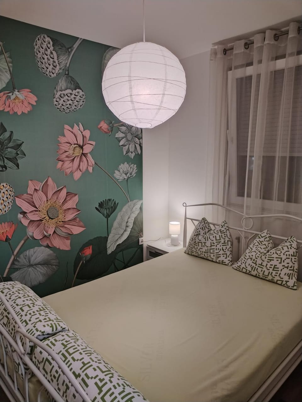 Apartment Spring Flower Apartment in Novi Sad