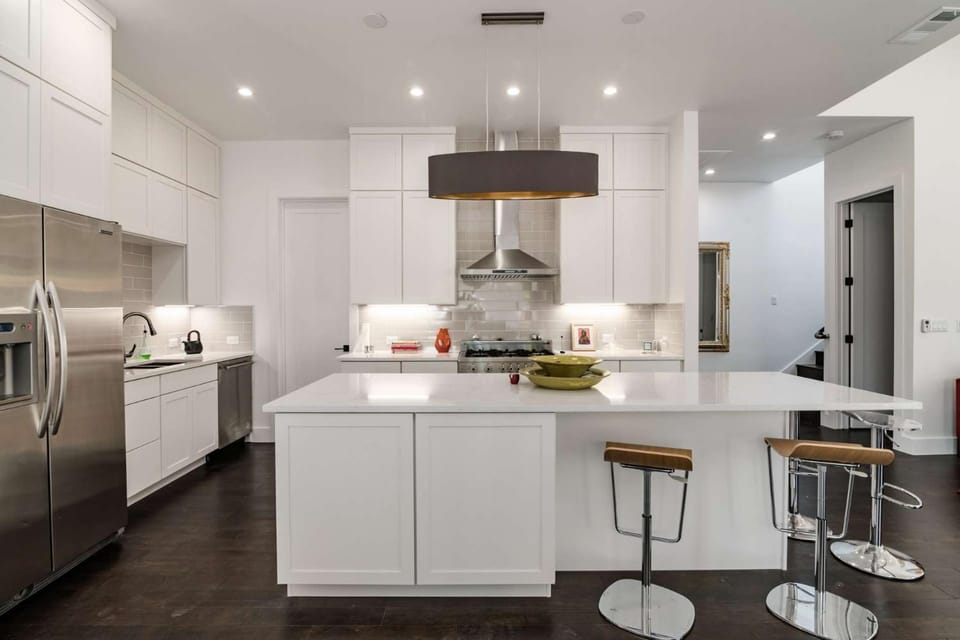 East Elizabeth St Compound House in Austin