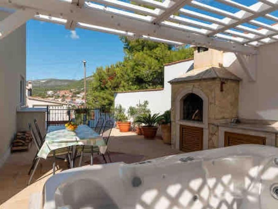 Cozy House Apartment in Šibenik-Knin County, Croatia