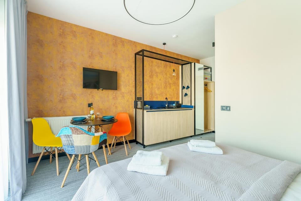 Kitchen or kitchenette, Living room