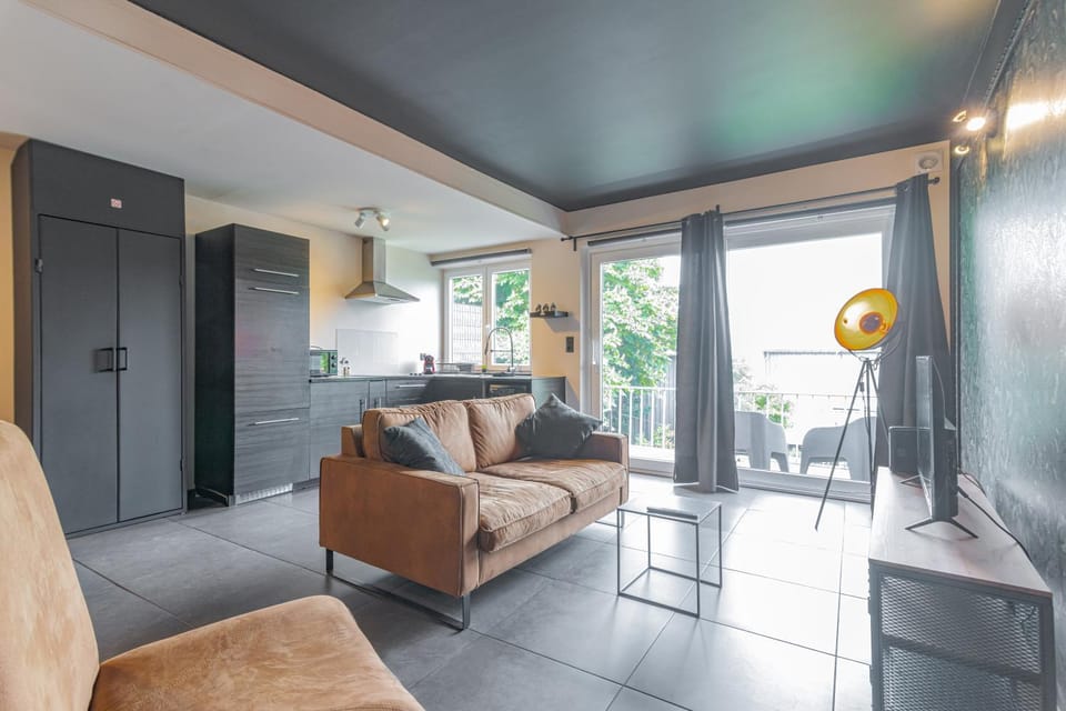 TV and multimedia, Kitchen or kitchenette, Living room
